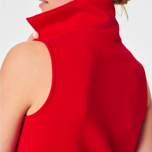 ⭐️NWT SPANX AirEssentials Polo Tank⭐️ - Picture 4 of 8